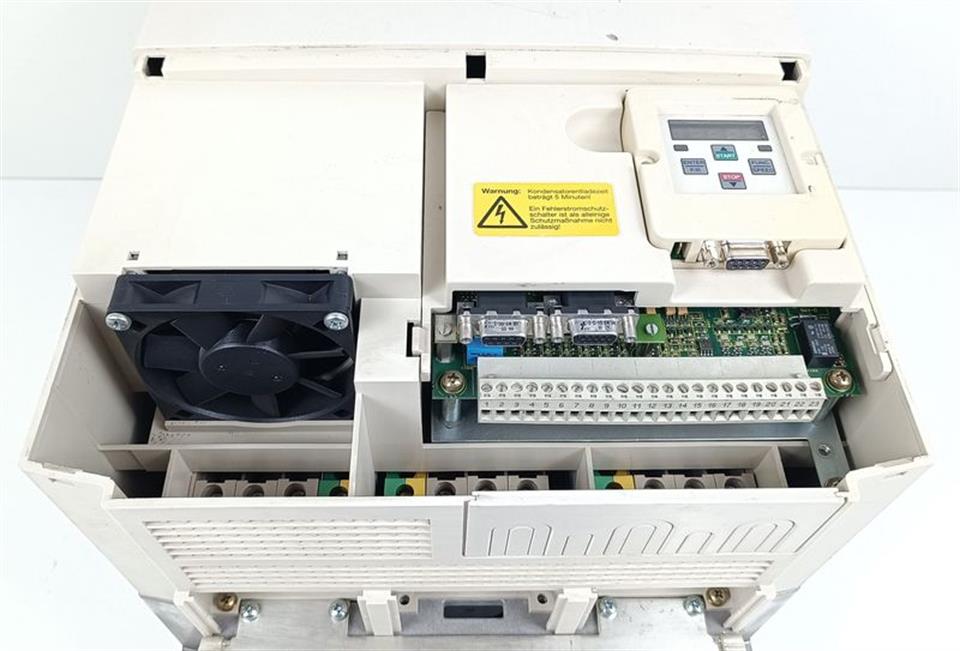 keb-f4-frequenzumrichter-19f4f1h-4r01-00f4010-1009-tested-und-top-zustand-79316-4.jpg