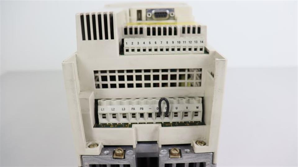 KEB	13.F4.S1E-3480 V1.2 Frequenzumrichter 13 F4 S1E-3480 1.2 TOP ZUSTAND TESTED