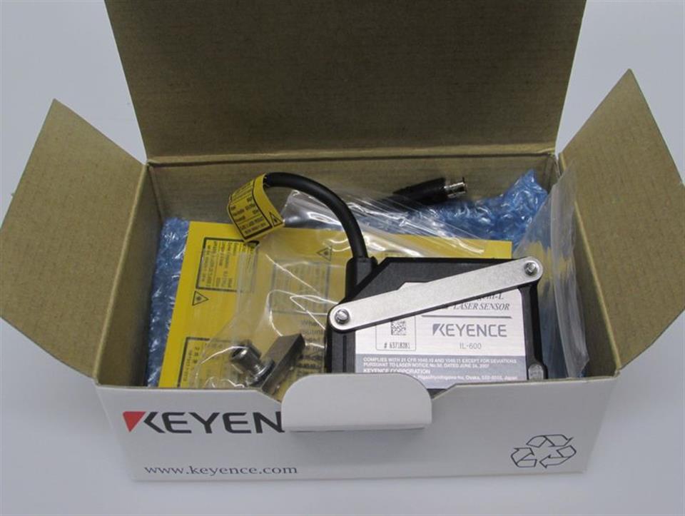 KEYENCE IL-100 Multi-Funktions-CMOS-Analoglasersensor Messköpfe UNUSED OVP