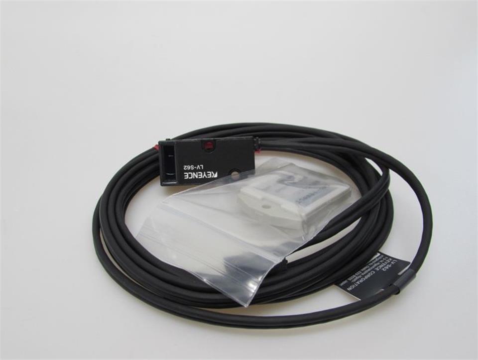 KEYENCE LV-S61 Laser Sensor UNUSED OVP
