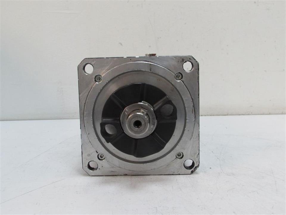 kollmorgen-servomotor-6sm77s-3000-09-v-6sm-77s-3000-09-v-64296-3.jpg