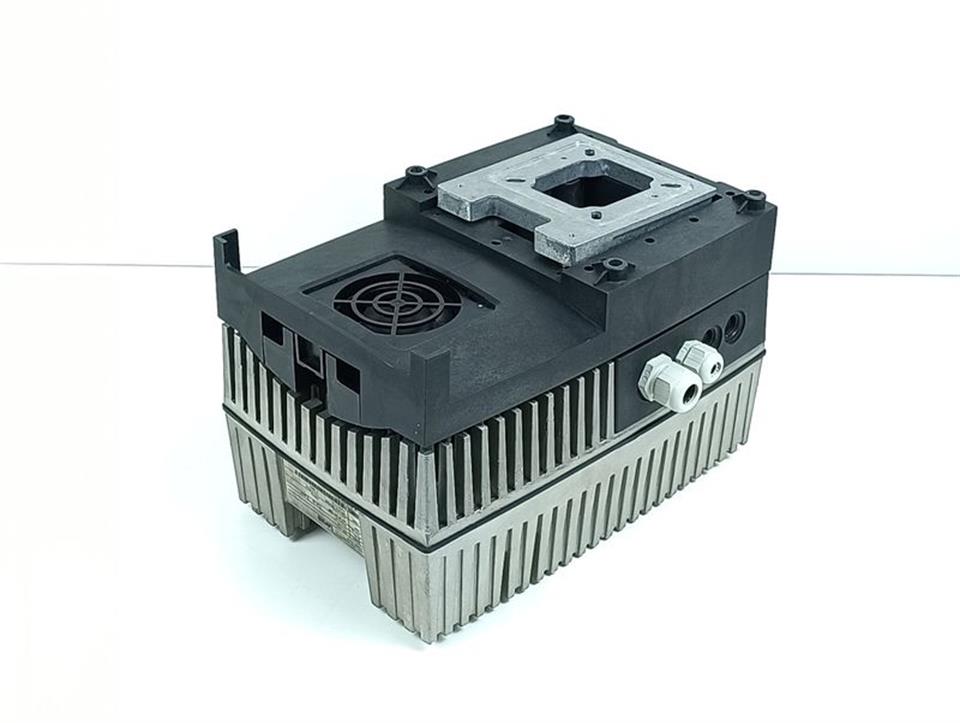 lenze-8200-motec-e82mv5524b001-e82mv5524b001xx4a39-55-kw-400v-104-a-top-83437-3.jpg