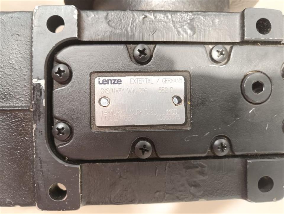 lenze-servomotor-mdsksrs056-33-mit-gks04-3y-vak-056-getriebe-top-zustand-63382-5.jpg