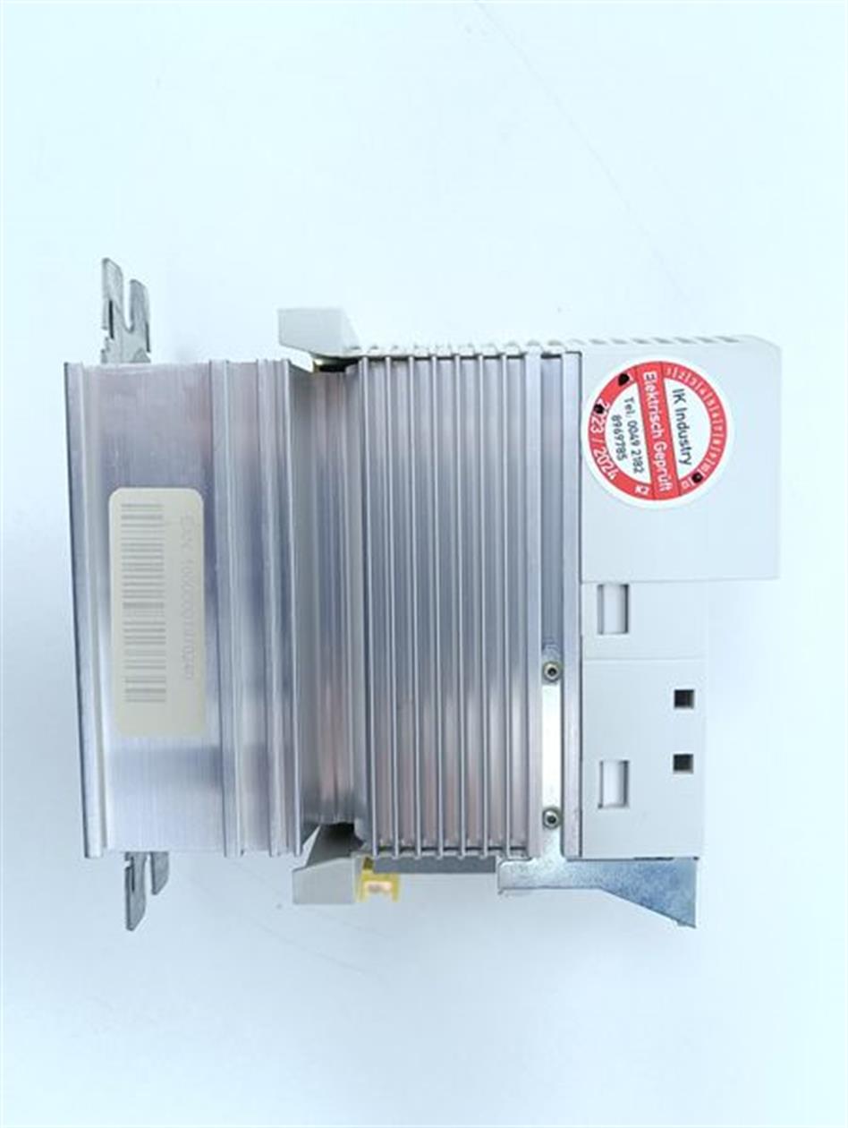 Lenze Vector 8200 E82EV371_2C E82EV371K2C 230/240V 0,37kW TESTED & TOP ZUSTAND