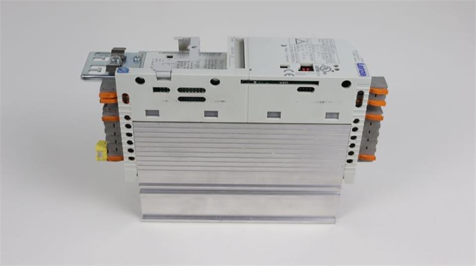 lenze-vector-8200-e82ev5514c-e82ev551k4c-400v-055kw-tested-und-top-zustand-59073-2.jpg