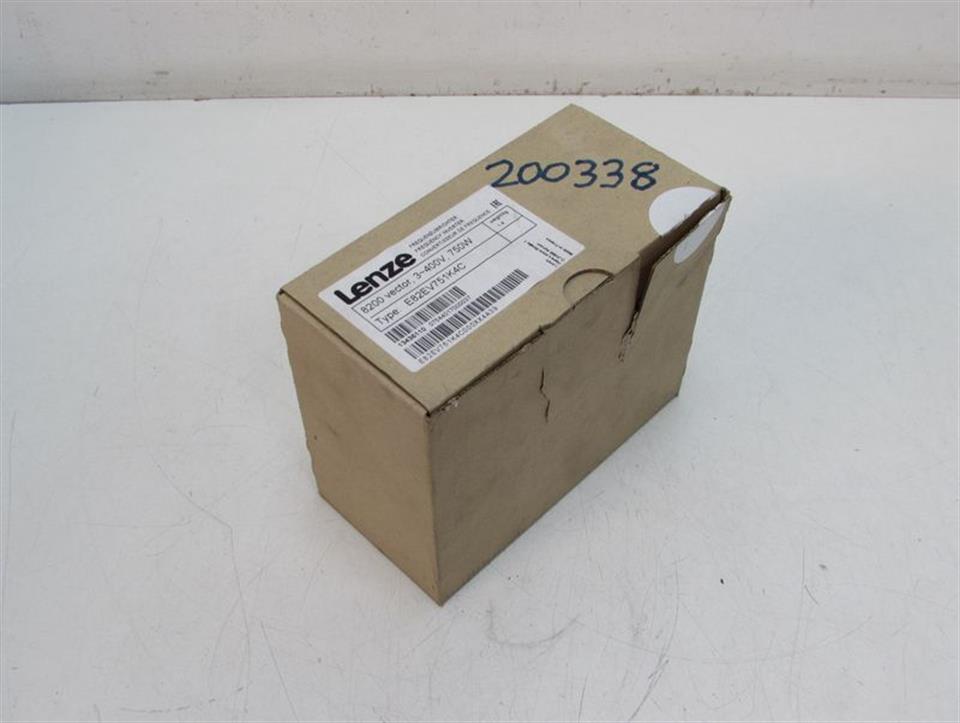 Lenze Vector 8200 E82EV751K4C E82EV751_4C 400V 0,75kW UNUSED OVP
