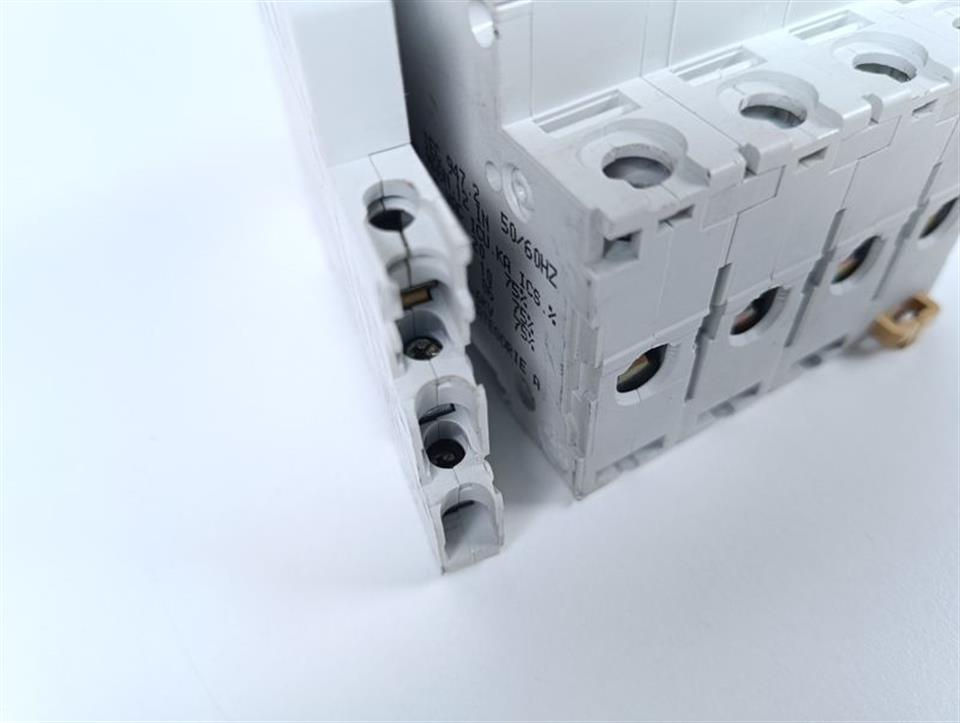 merlin-gerin-multi-9-c60n-d20a-schutzschalter-dpnc60c120top-zustand-79152-5.jpg