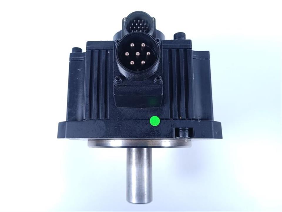 mitsubishi-ac-servo-motor-hc2033-encoder-osa105s2-neuwertig-81192-2.jpg