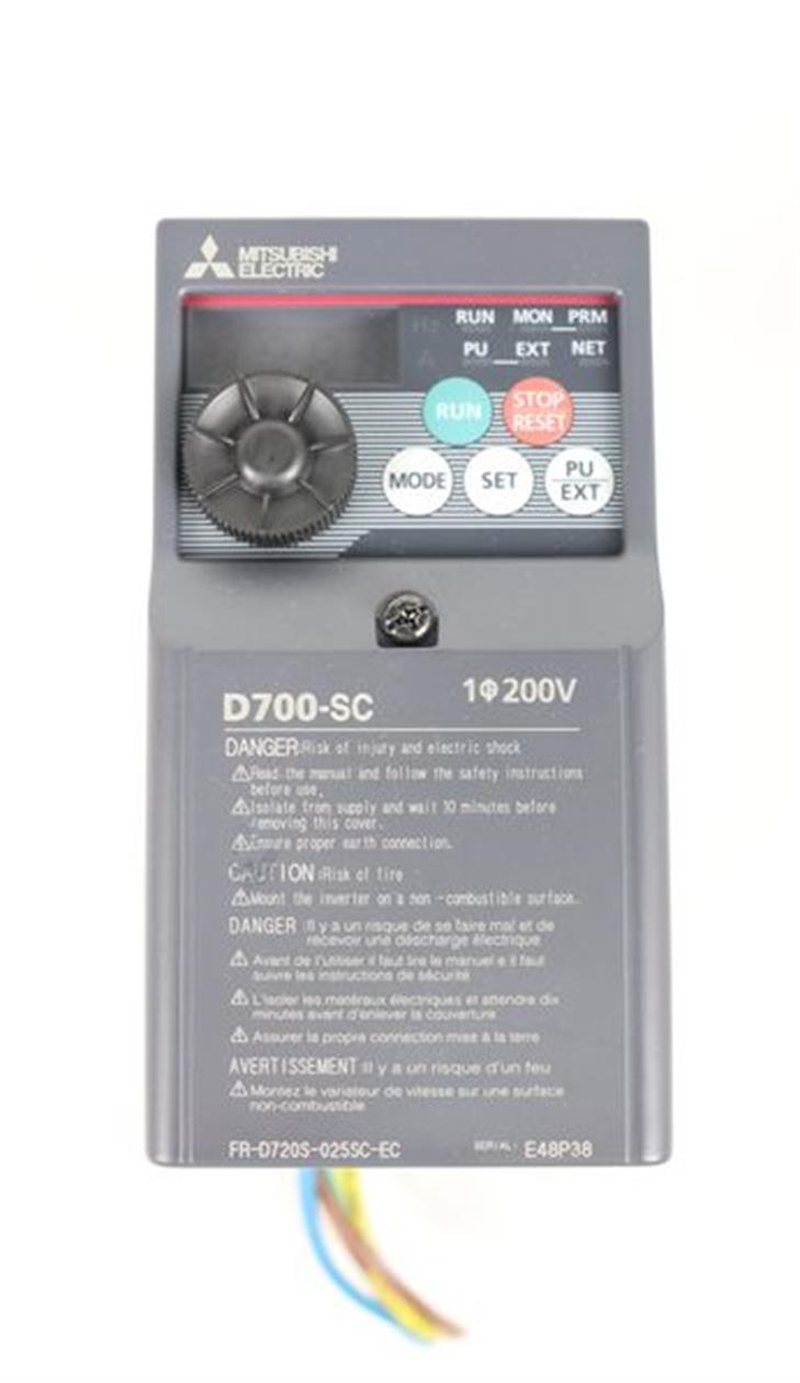 Mitsubishi D700-SC FR-D720S-025SC-EC 230V 2,5A TESTED TOP ZUSTAND