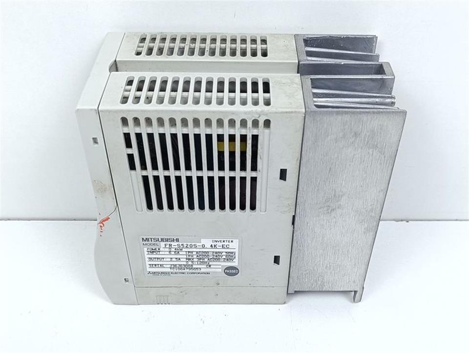 mitsubishi-electric-inverter-fr-s520s-04k-ec-abdeckung-gebrochen-tested-64863-2.jpg
