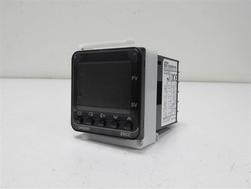 omron-e5cc-qx3dsm-004-digital-controller-unused-und-ovp-72718-2.jpg