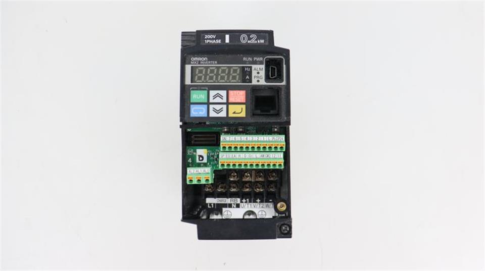 Omron Inverter 3G3MX2-AB002-E TESTED