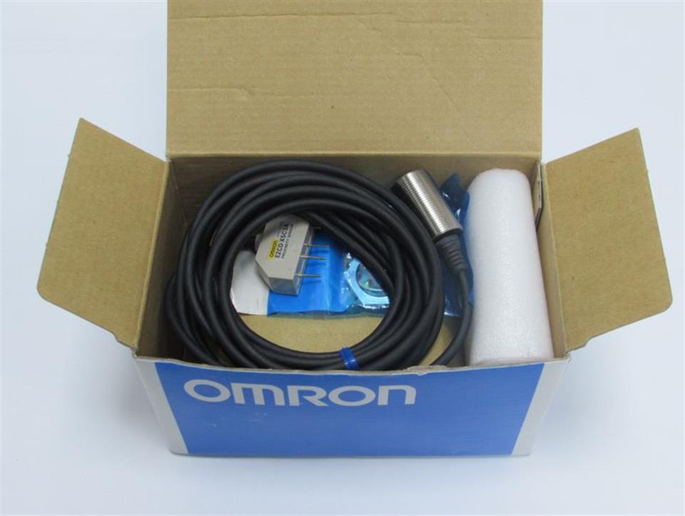 omron-proximity-sensor-e2cd-x5c3a-unused-und-ovp-72749-2.jpg