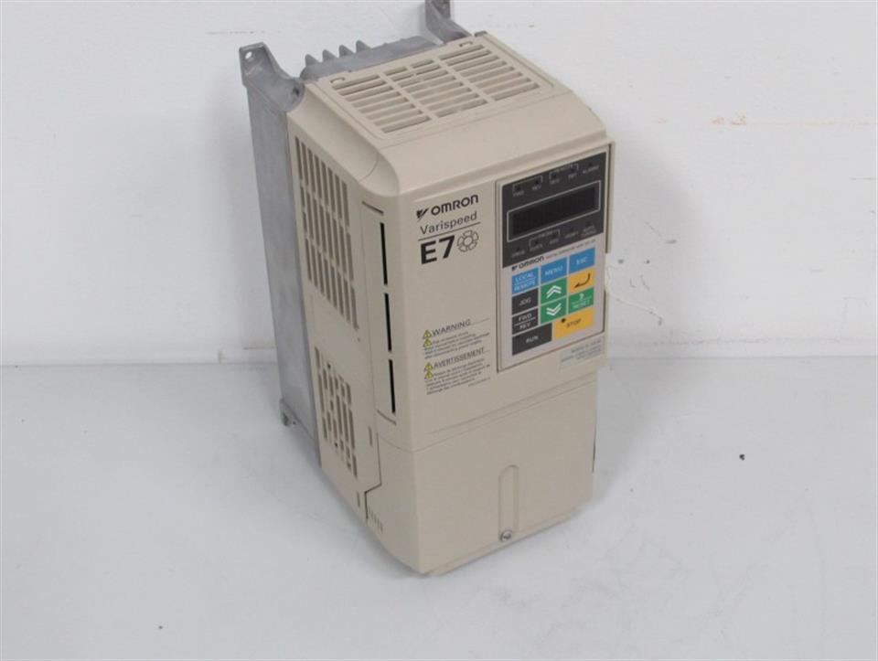 omron-yaskawa-cimr-e7z45p5-400v-55kw-frequenzumrichter-top-zustand-66944-3.jpg