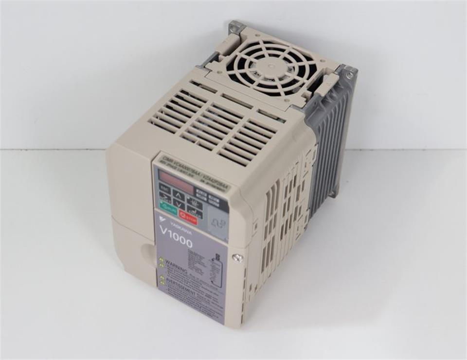 Omron Yaskawa CIMR-VC4A0007BAA Wechselrichter Inverter TESTED & UNUSED & OVP