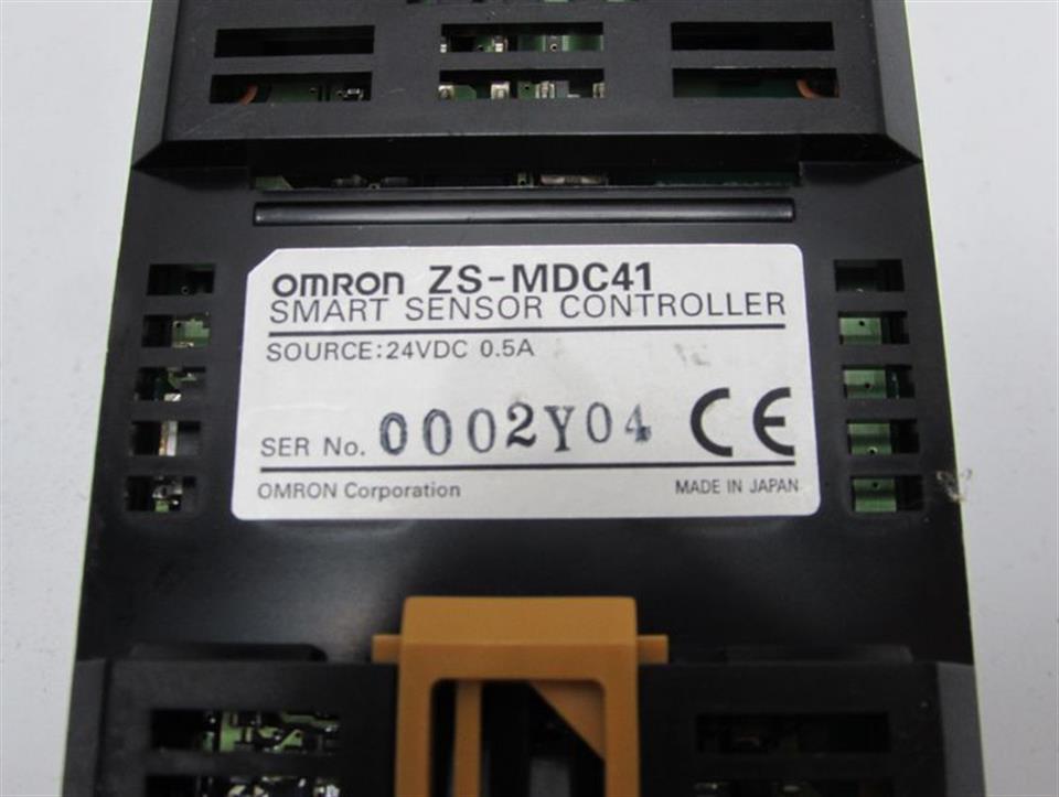 omron-zs-mdc41-24vdc-05a-smart-sensor-controller-top-zustand-72832-5.jpg