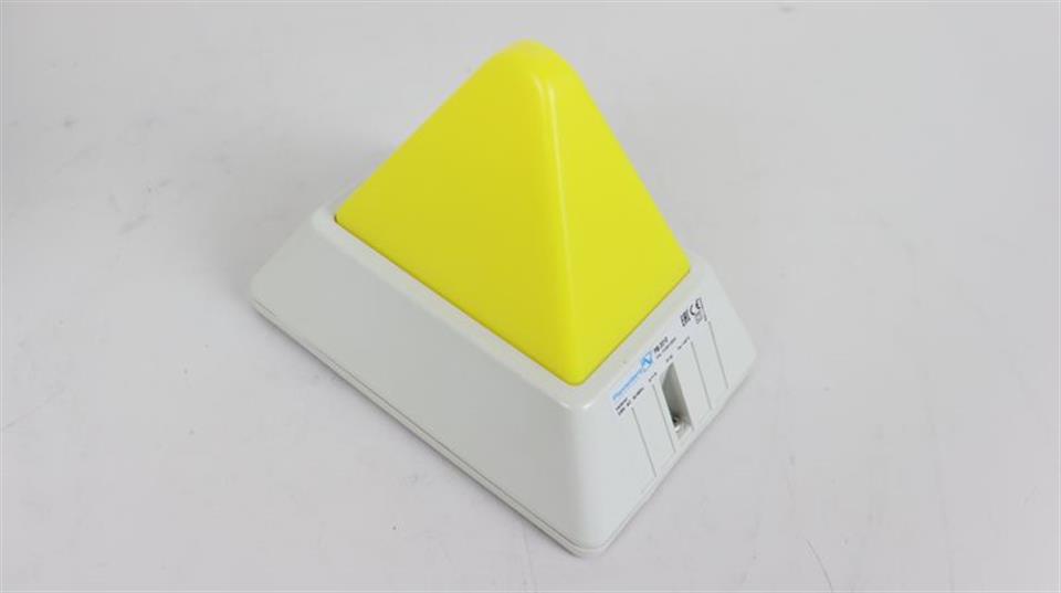 pfannenberg-blitzleuchte-pb-2010-230v-50hz60hz-gelb-unused-und-ovp-59175-4.jpg