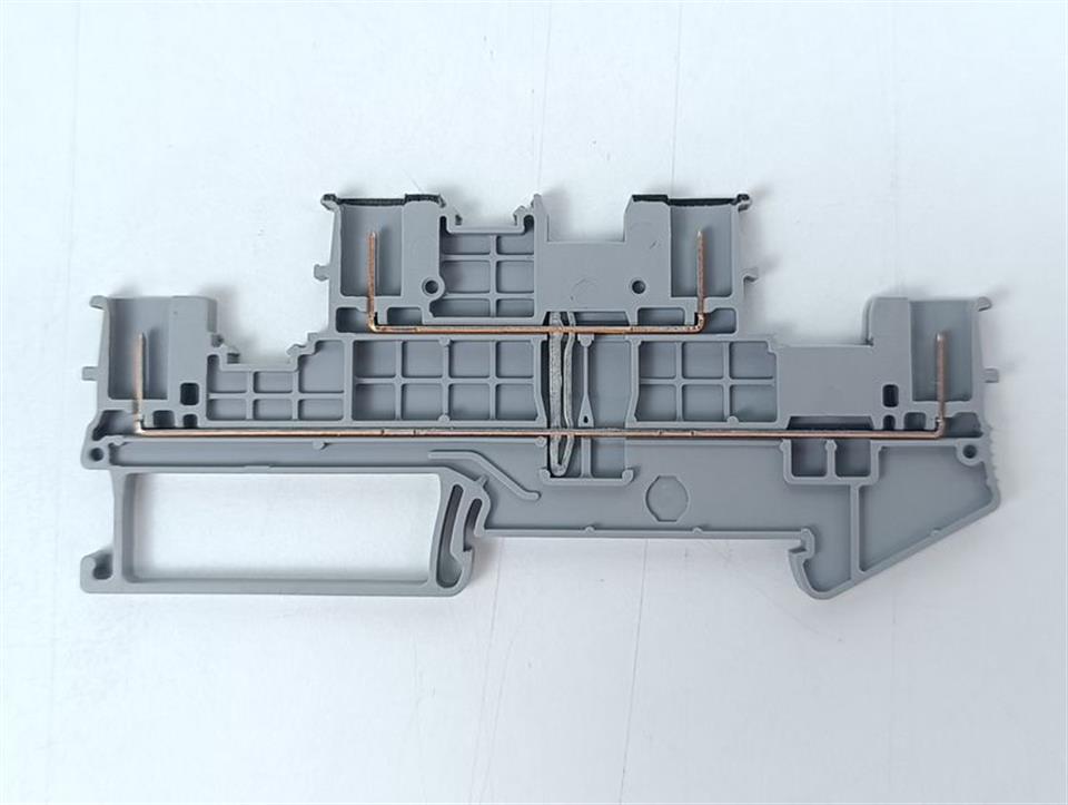Phoenix Contact PTTB 1,5/S/4P Ord.-No.: 3213865 Qty: 11 UNUSED