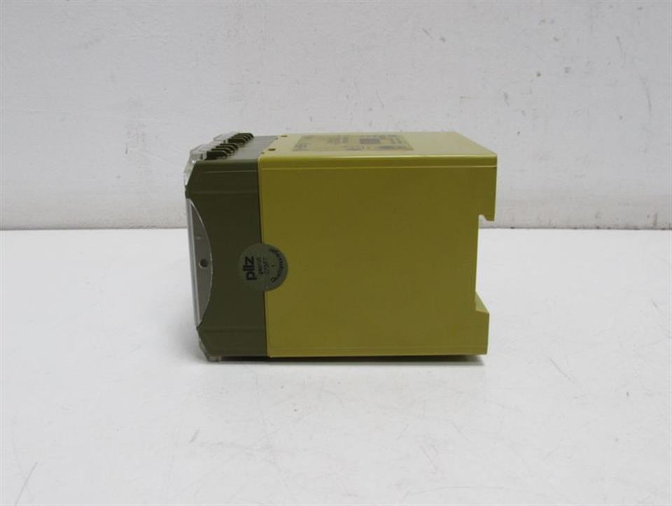 pilz-pnoz-1-230-v-ac-3s1oe-identno-475650-230v-neuwertig-64769-2.jpg