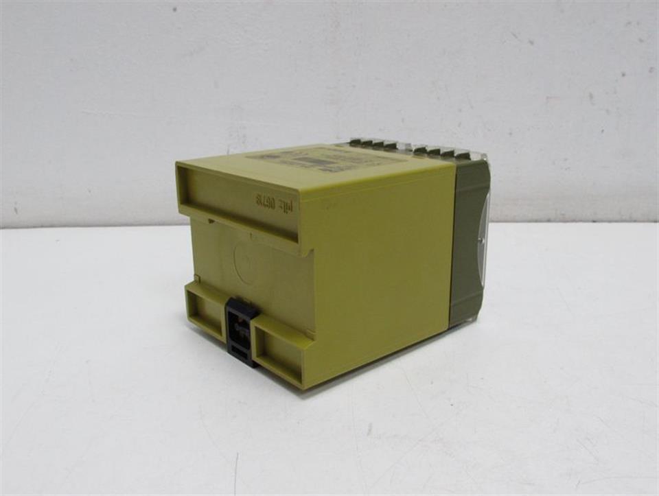 pilz-pnoz-1-230-v-ac-3s1oe-identno-475650-230v-neuwertig-64769-3.jpg