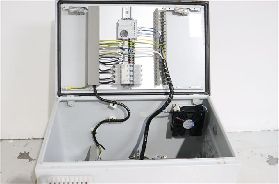 Rittal AE1338.500 Schaltschrank Ser:No. G0021351 350x380x600mm TOP ZUSTAND