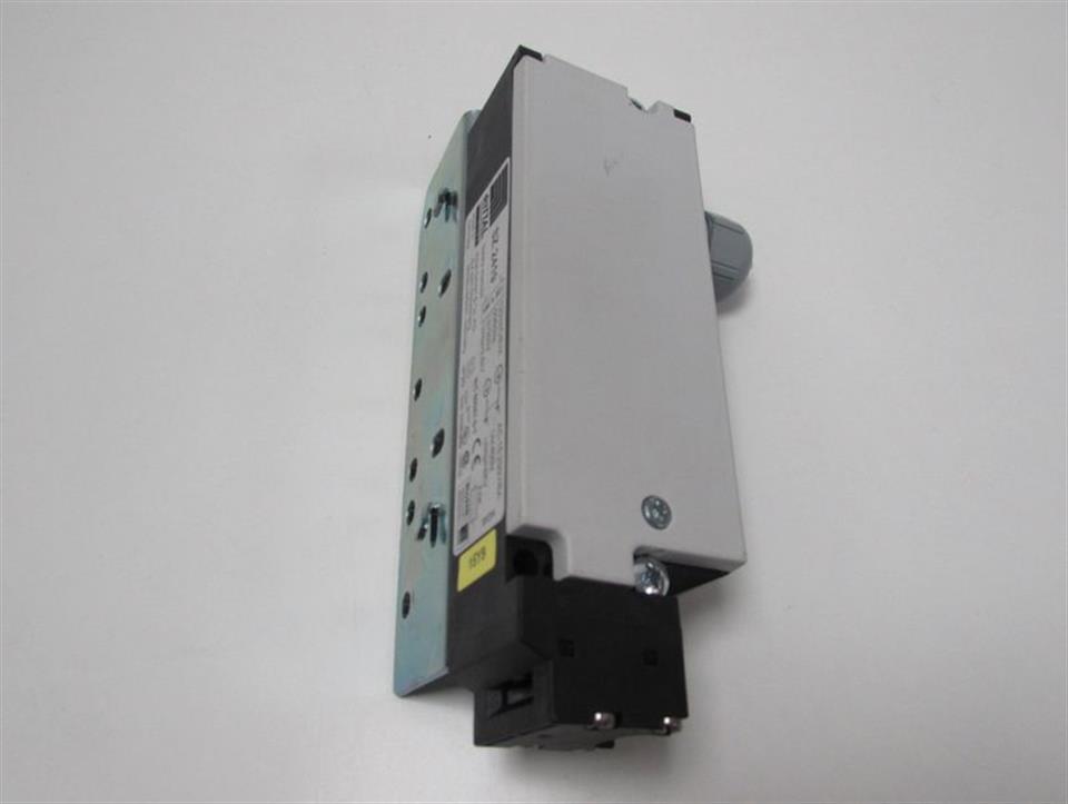 rittal-sz-2419-250v-25kv-sicherheitsverriegelung-ohne-verriegelungsschiene-53625-3.jpg