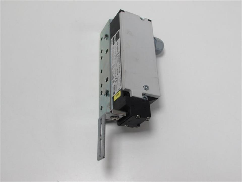 rittal-sz-2419-250v-25kv-sicherheitsverriegelung-top-zustand-53626-3.jpg