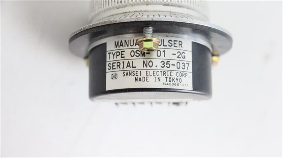 sansei-electric-corp-osm-01-2g-manual-pulse-generator-osm012g-top-zustand-58960-4.jpg