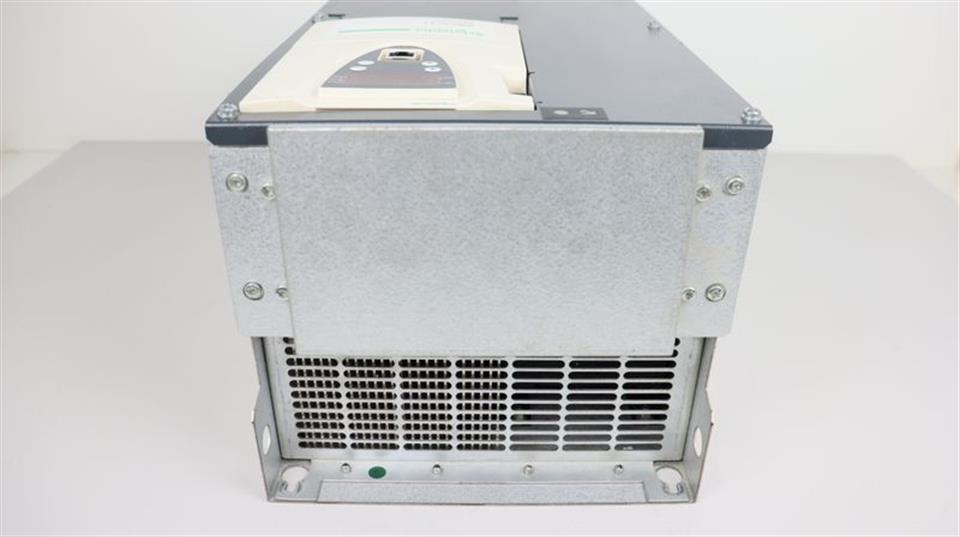 schneider-atv71hd22n4-altivar-71-22kw-380-480v-tested-top-zustand-59087-5.jpg