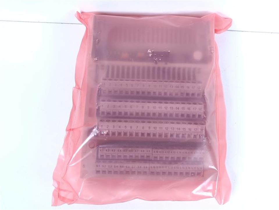 Schneider Automation SA 170ADI35000 I/O Base ohne Abdeckung TOP ZUSTAND