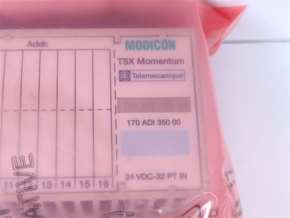 Schneider Automation SA TSX MOMENTUM 170ADI35000 + 170INT11000 TOP ZUSTAND