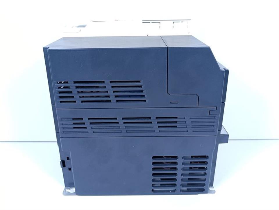 schneider-electric-altivar-32-atv32hu75n4-75kw-10hp-400v-tested-und-neuwertig-80417-3.jpg