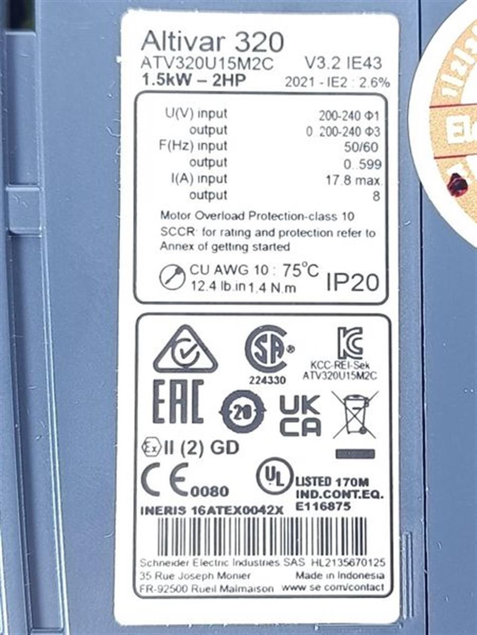 Schneider Electric Altivar 320 ATV320U15M2C 1,5kW 230V TESTED & UNUSED