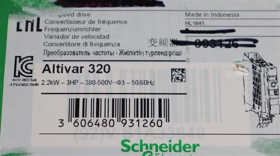 schneider-electric-altivar-320-atv320u15n4b-15kw-2hp-400v-unused-ovp-64567-5.jpg
