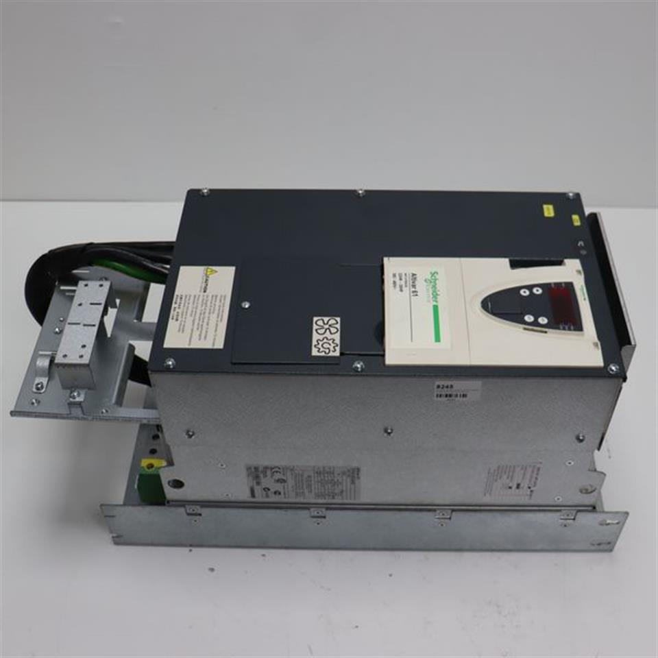 schneider-electric-altivar-61-atv61hd22n4z-inverter-22kw-400v-neuwertig-66181-2.jpg