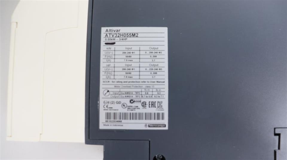 schneider-electric-altivar-atv32h055m2-frequenzumrichter-neuwertig-tested-ovp-64031-5.jpg