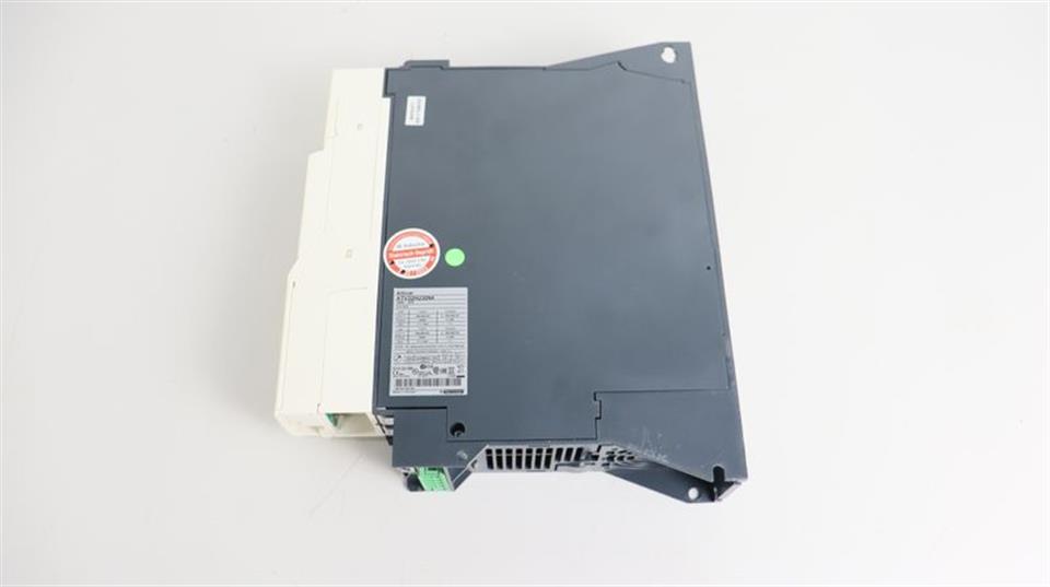 schneider-electric-altivar-atv32hu30n4-3kw-400v-3hp-neuwertig-tested-ovp-60352-4.jpg