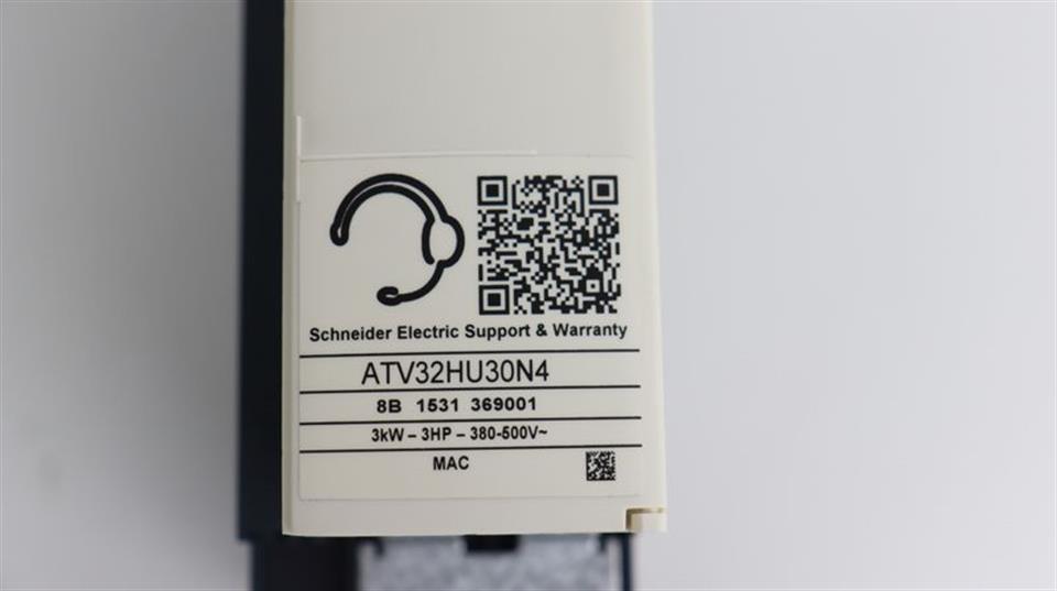 schneider-electric-altivar-atv32hu30n4-3kw-400v-ovp-neuwertig-tested-60351-5.jpg