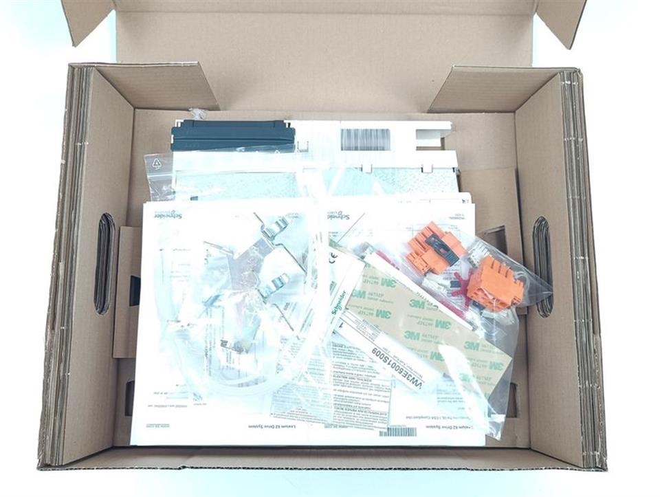schneider-electric-lexium-servo-drive-lxm62dd15d21000-double-drive-unused-und-ovp-62730-3.jpg