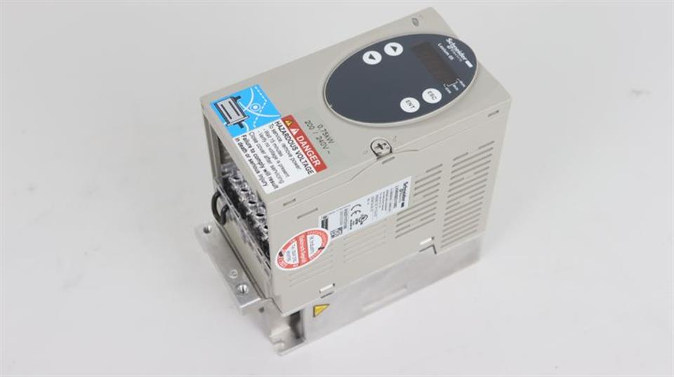 Schneider Electric LXM05BD10M2 Lexium 05 240V 0.75kW TESTED TOP ZUSTAND