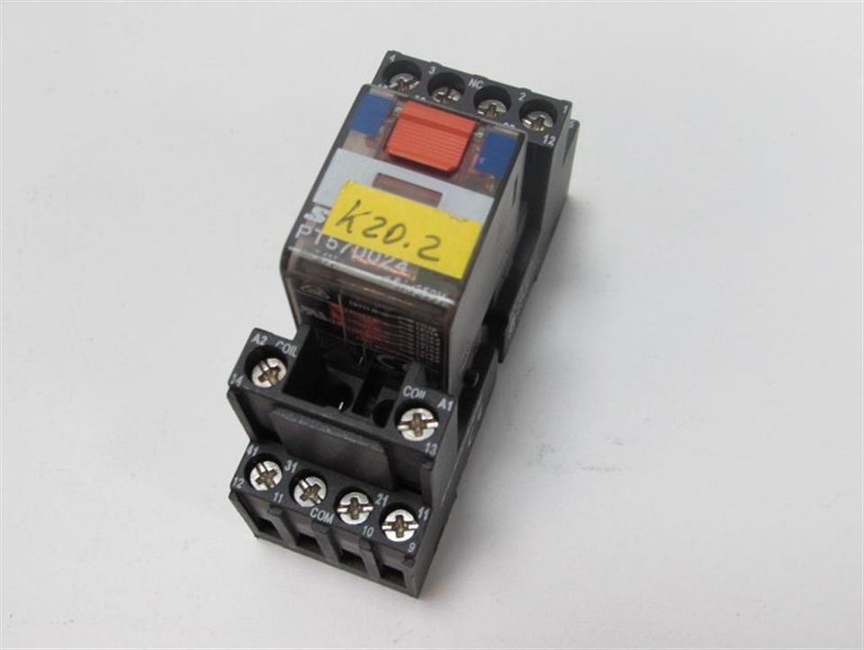 Schrack PT78704 12A 300VAC + PT570024 6A 250V