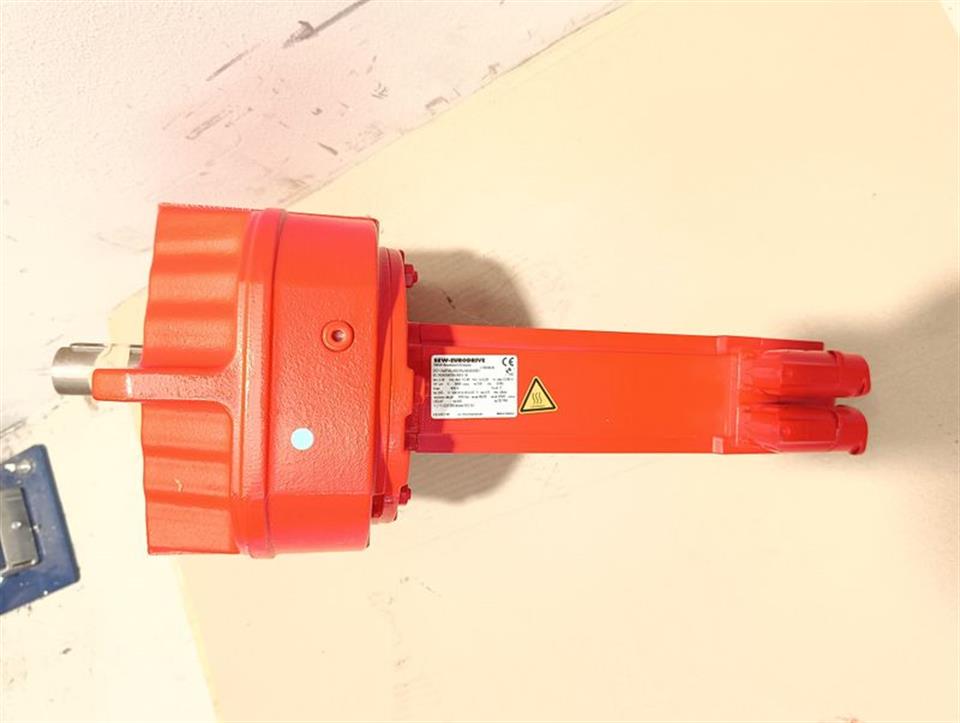 SEW Eurodrive Servomotor F57 CMP50L/BK/PK/AK0H/SB1 i=93,47 UNUSED