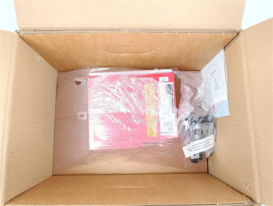 SEW Eurodrive Umrichter MC07B0008-5A3-4-S0 400V 0,75kw UNUSED & OVP