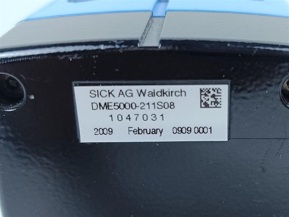 sick-dme5000-211s08-laser-distanzsensor-1047031-neuwertig-und-ovp-81046-6.jpg
