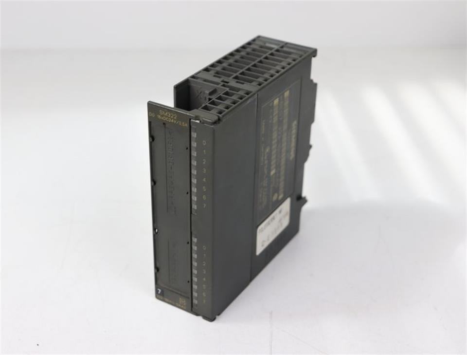 siemens-300-6es7-322-1bh00-0aa0-sm322do-16xdc24v05a-e-st01-57073-2.jpg