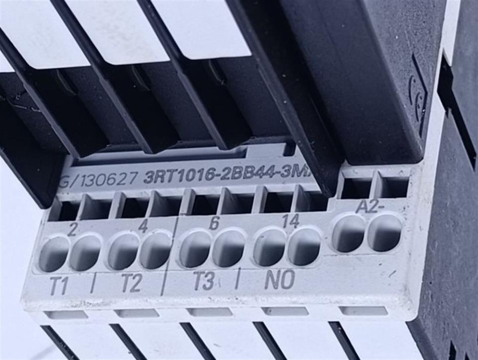 Siemens 3RT1016-2BB44-3MA0 + 3RT1916-1BB00 + 3RH1911-2HA12-3AA1 TOP ZUSTAND