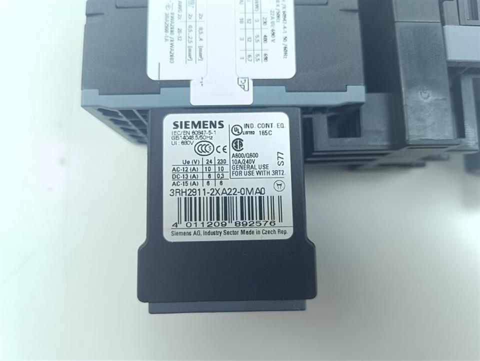 Siemens 3RT2017-2BB42 + 3RH2911-2XA22-0MA0 + 3RT2916-1BB00 + 3RV2011-4AA20