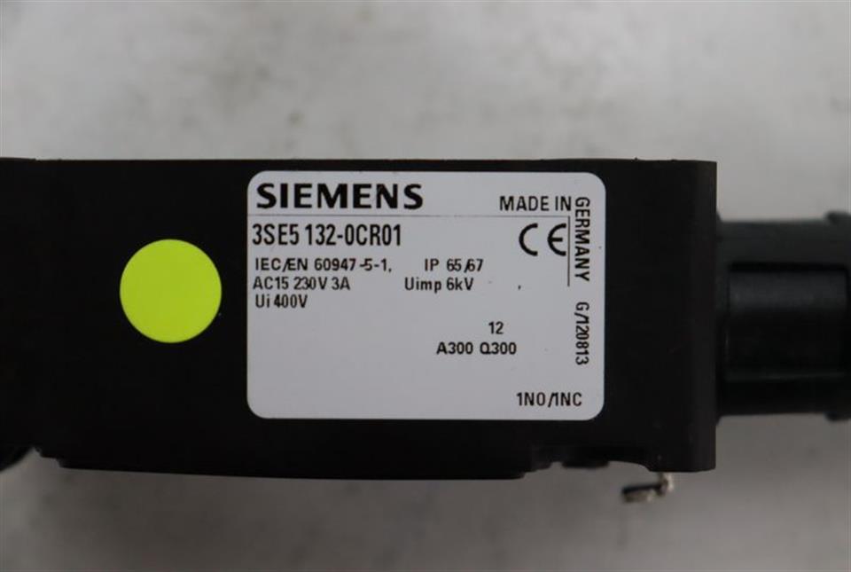siemens-3se5-132-0cr01-iecen-60947-5-1-ac15-230v-3a-top-zustand-55168-3.jpg