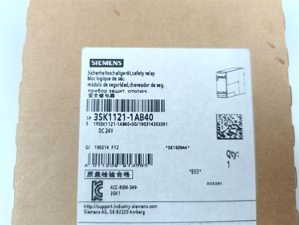 Siemens 3SK1121-1AB40 Safety Relay UNUSED & OVP