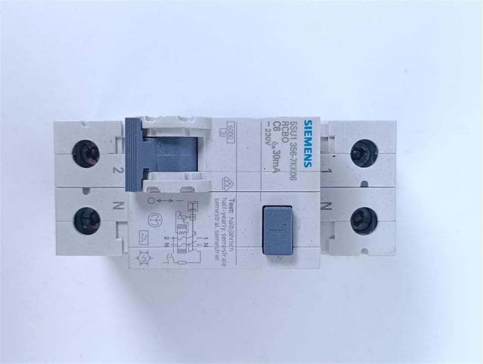 siemens-5su1-356-7kk06-230v-neuwertig-82511-4.jpg